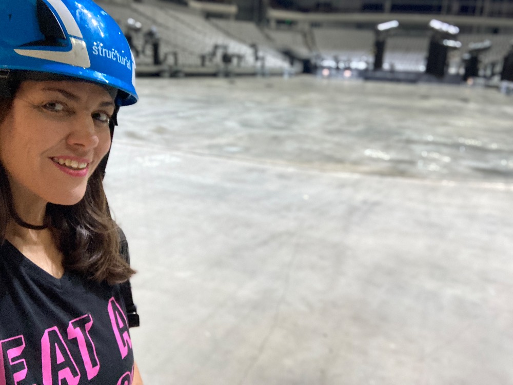 STAGEHAND SALLY — Multi-discipline portfolio 4